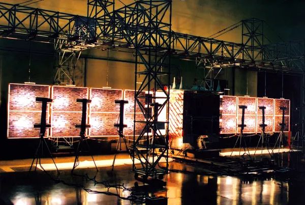 什么是快乐星球？中国“风云”带你研究！休闲区蓝鸢梦想 - Www.slyday.coM