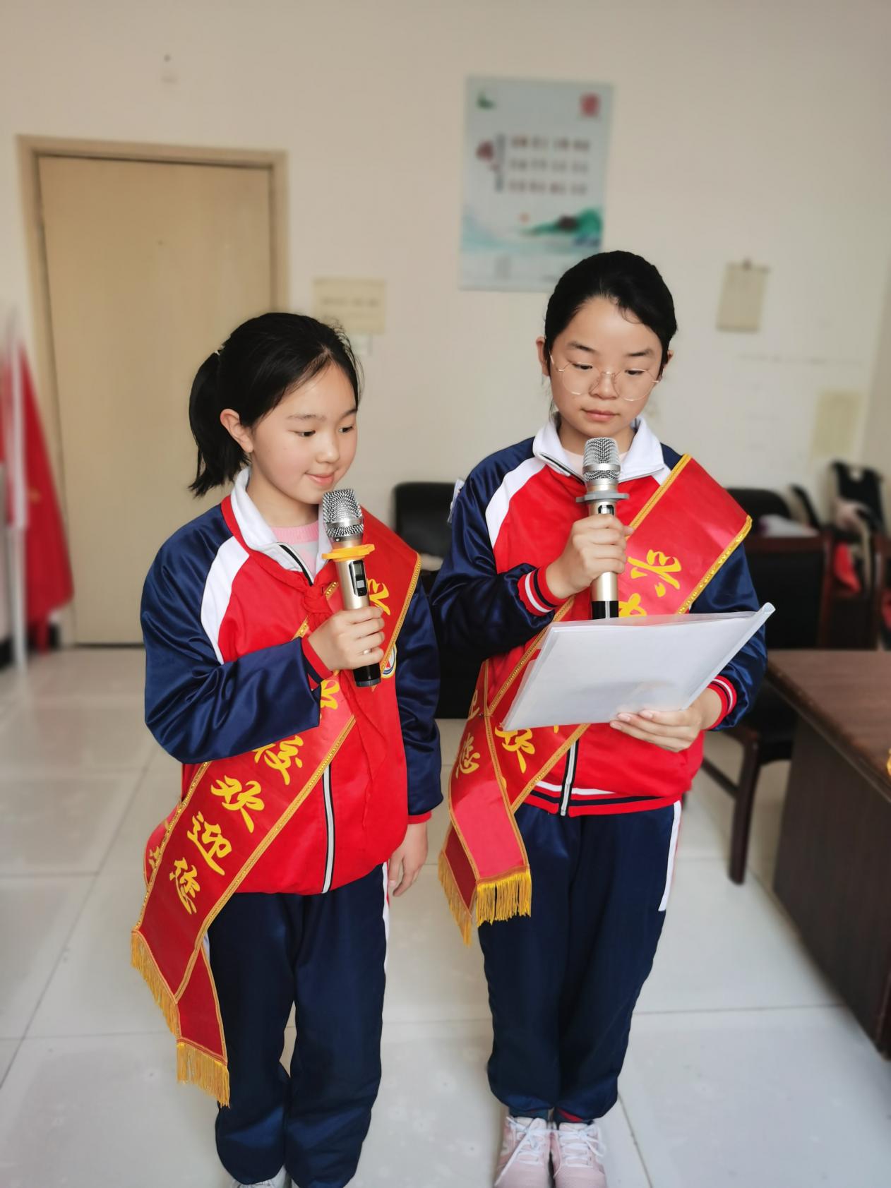 兴中学校红领巾广播站开播啦