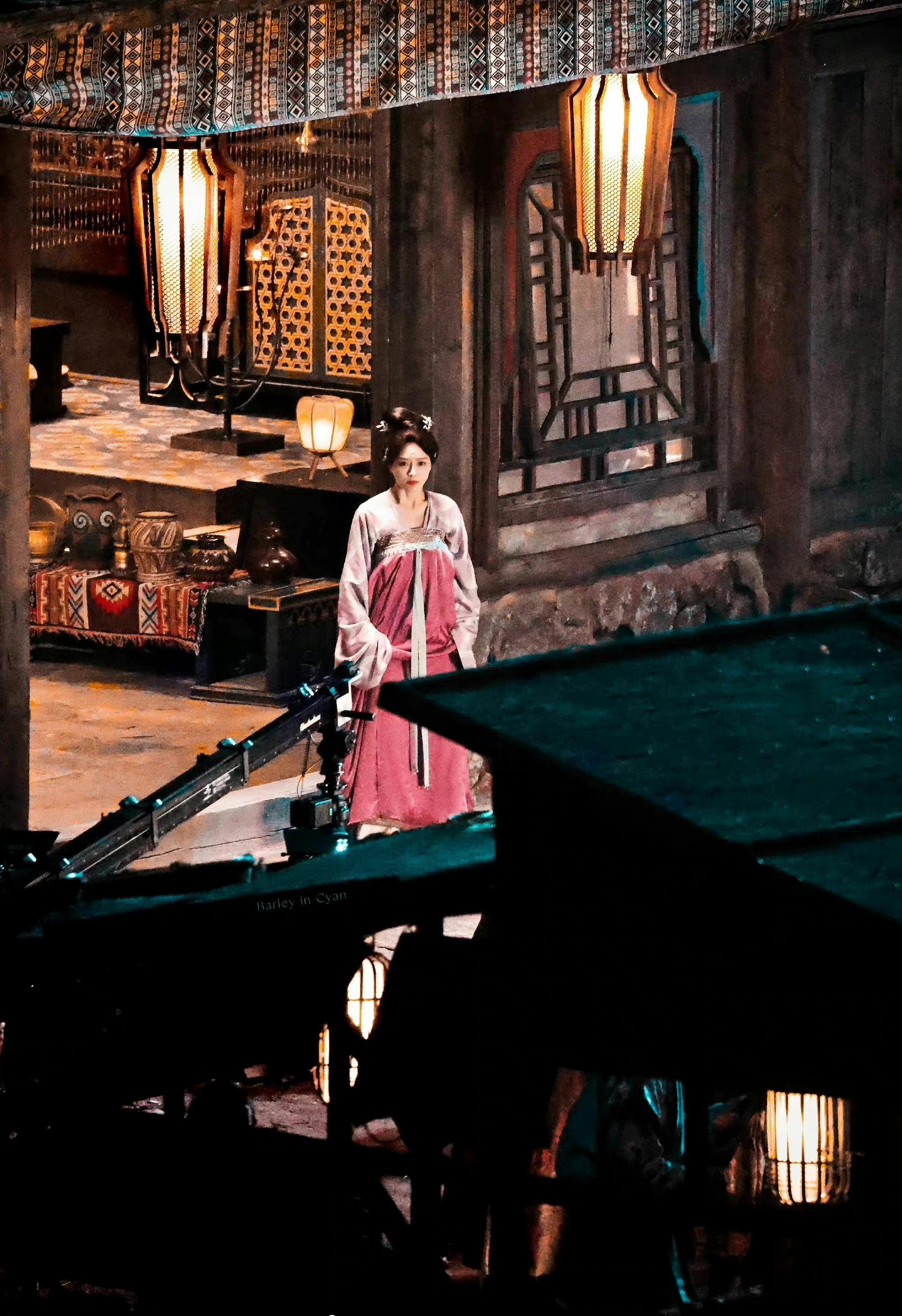 42岁秦岚新剧造型好美，穿唐装少女感满满，网友：这是冻龄吧休闲区蓝鸢梦想 - Www.slyday.coM