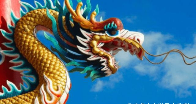 努力生活的属龙人，职场遇到困境也积极进取，不停努力奔赴成功休闲区蓝鸢梦想 - Www.slyday.coM