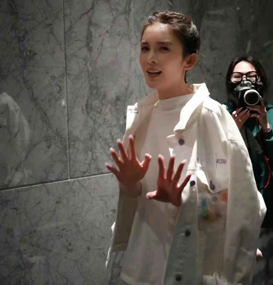 赵樱子欲借《浪姐3》翻红,本人颜值大变,如同杨幂和娜扎结合体休闲区蓝鸢梦想 - Www.slyday.coM 赵樱子欲借《浪姐3》翻红,本人颜值大变,如同杨幂和娜扎结合体休闲区蓝鸢梦想 - Www.slyday.coM