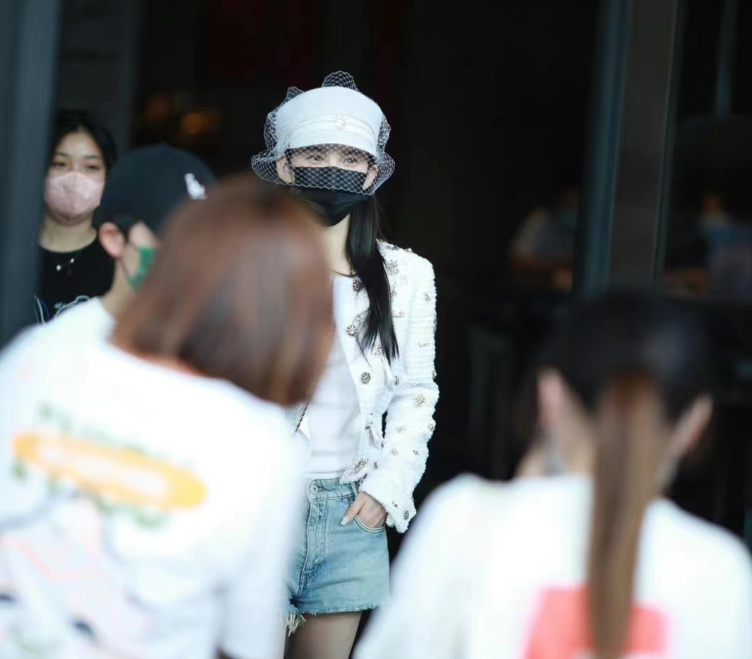 赵樱子欲借《浪姐3》翻红,本人颜值大变,如同杨幂和娜扎结合体休闲区蓝鸢梦想 - Www.slyday.coM 赵樱子欲借《浪姐3》翻红,本人颜值大变,如同杨幂和娜扎结合体休闲区蓝鸢梦想 - Www.slyday.coM