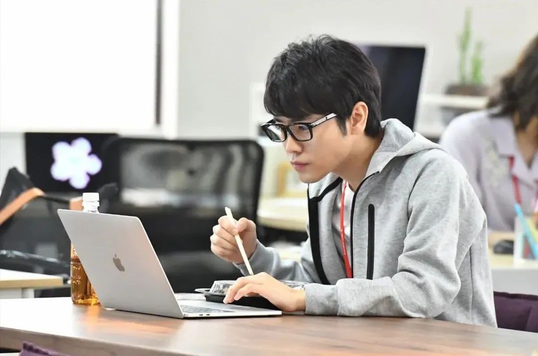 卷不动的35岁大厂人决定舍弃百万年薪