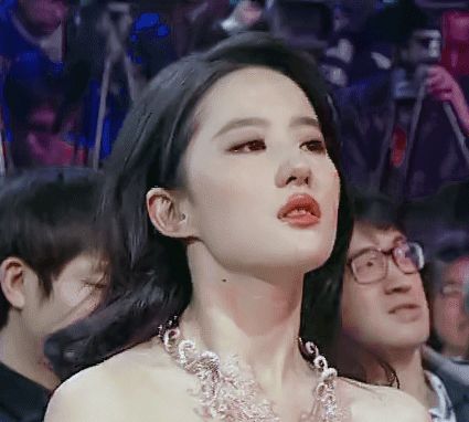 终于等到央视官宣刘亦菲力作,积压了4年,阵容奢华,有剧追了休闲区蓝鸢梦想 - Www.slyday.coM