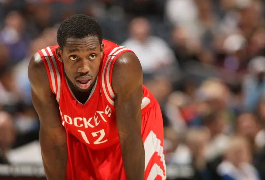 黄金配角！10年换3队被球迷骂疯狗，却年年都助队进季后赛休闲区蓝鸢梦想 - Www.slyday.coM