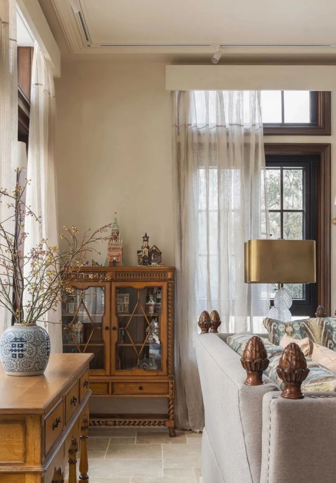 南法混搭风别墅,仪式感满满,精致度满分还有浓浓的复古情调,爱了爱了