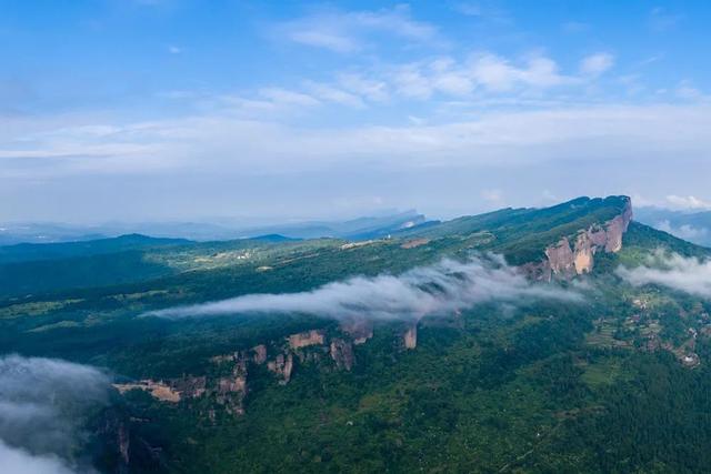 天下峥嵘·天险蜀道 | 踏蜀道,访剑山,带你在剑门关里穿越古今|剑门_新浪新闻