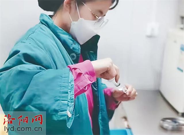 实习护士路遇车祸救人一命 得知此事医院对其破格录用休闲区蓝鸢梦想 - Www.slyday.coM