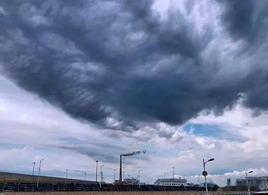 71年来最强风!四川多地遭遇极端天气,安岳13级狂风多人受伤