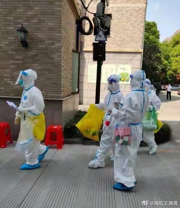 上海的一场疫情，让我们看到了不同的人性！休闲区蓝鸢梦想 - Www.slyday.coM