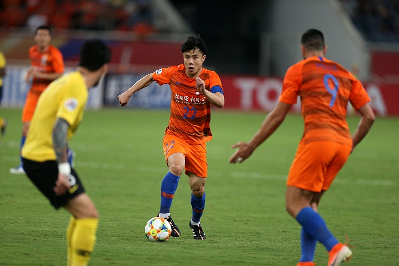 门将被球绊倒送空门!山东泰山0休闲区蓝鸢梦想 - Www.slyday.coM 门将被球绊倒送空门!山东泰山0休闲区蓝鸢梦想 - Www.slyday.coM