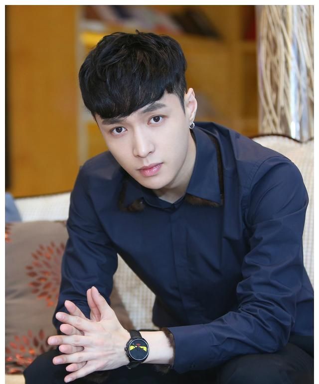 张艺兴与SM合约到期不续约,发长文感慨,疑似暗讽三位解约成员休闲区蓝鸢梦想 - Www.slyday.coM 张艺兴与SM合约到期不续约,发长文感慨,疑似暗讽三位解约成员休闲区蓝鸢梦想 - Www.slyday.coM