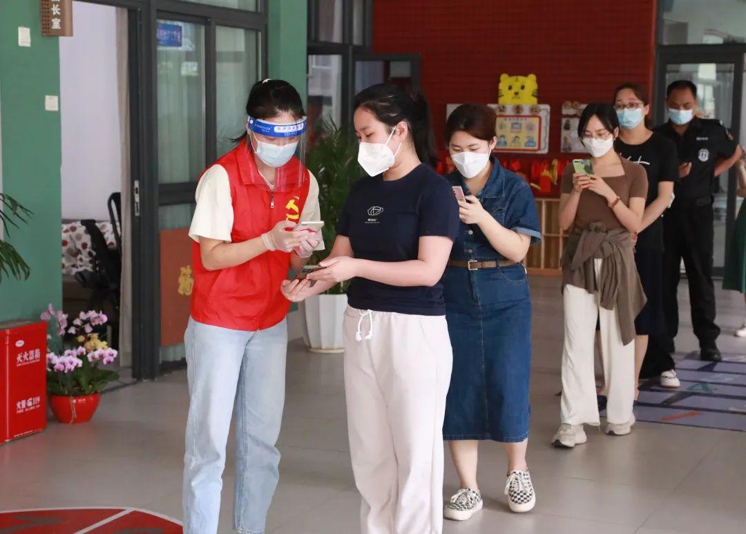 @家长们，幼儿园已做足准备，接收萌娃！休闲区蓝鸢梦想 - Www.slyday.coM