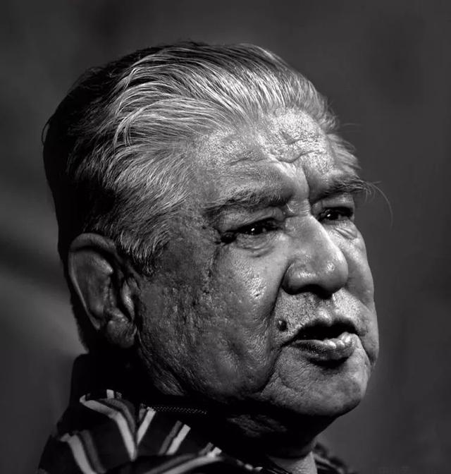 梁达明摄影作品欣赏21位老艺术家肖像照张张震撼人心秦怡太美了