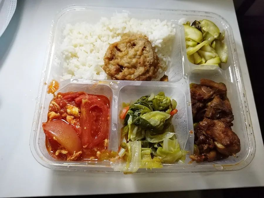 住在方舱医院12天我是患者也是志愿者