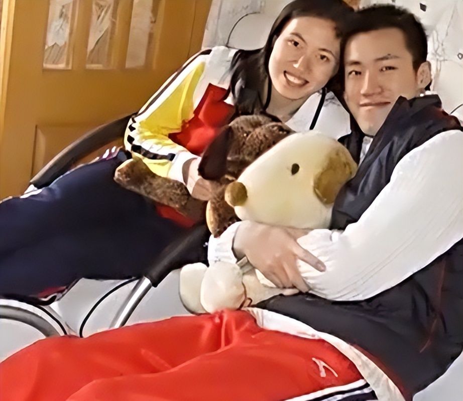 离婚11年后,再看周苏红,汤淼的各自境遇,夫妻差距一目了然__财经头条