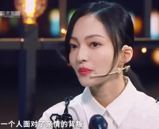 张韶涵妈妈为什么坑女儿 张韶涵被亲妈陷害事件是怎么回事始末经过来龙去脉