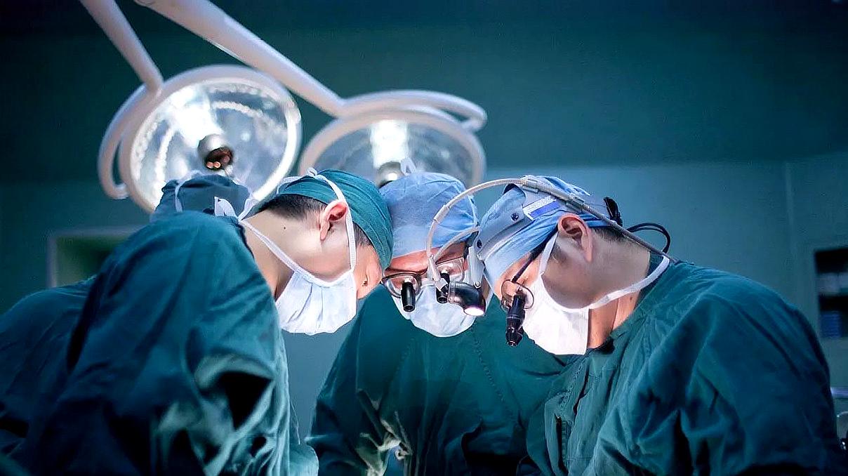 新生儿体重仅4斤多，顺产仍被“侧切”，产妇找医生讨说法遭打脸休闲区蓝鸢梦想 - Www.slyday.coM