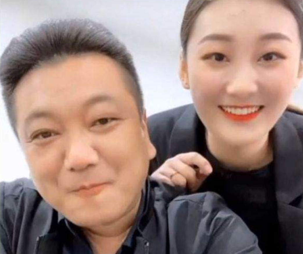 陈亚男新人设又崩塌，做志愿者被指摆拍，送粉丝蛋糕却变亲戚休闲区蓝鸢梦想 - Www.slyday.coM