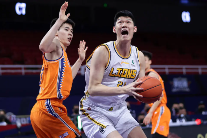 胡金秋手术至少静养3个月，广厦冠军梦碎，男篮亚洲杯难了休闲区蓝鸢梦想 - Www.slyday.coM