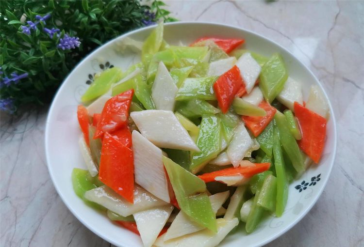 教你鲜美可口的莴笋炒山药,营养解馋,孩子们都抢着吃|炒山药|莴笋