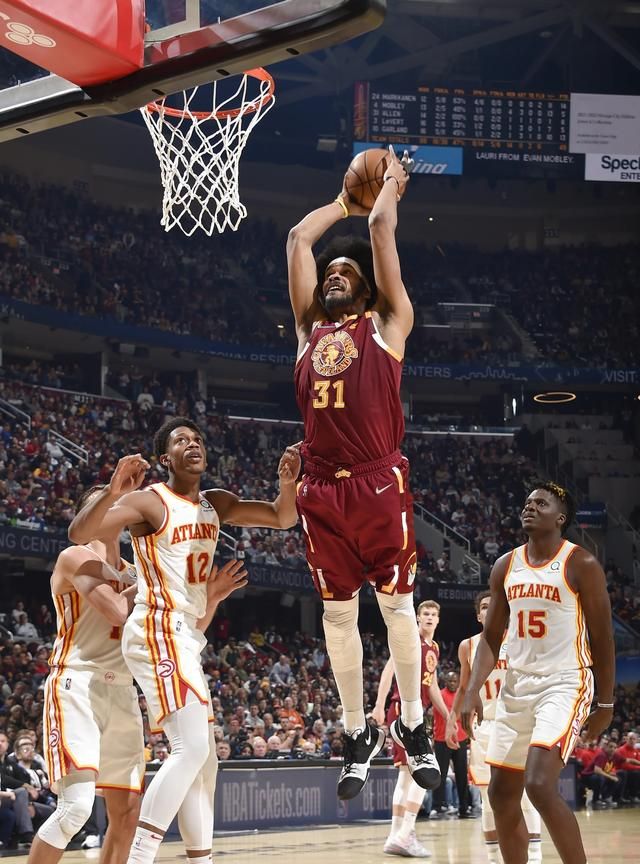 特雷杨38+9暴走,老鹰14分逆转淘汰骑士!卡佩拉伤退,加兰德21+9休闲区蓝鸢梦想 - Www.slyday.coM 特雷杨38+9暴走,老鹰14分逆转淘汰骑士!卡佩拉伤退,加兰德21+9休闲区蓝鸢梦想 - Www.slyday.coM