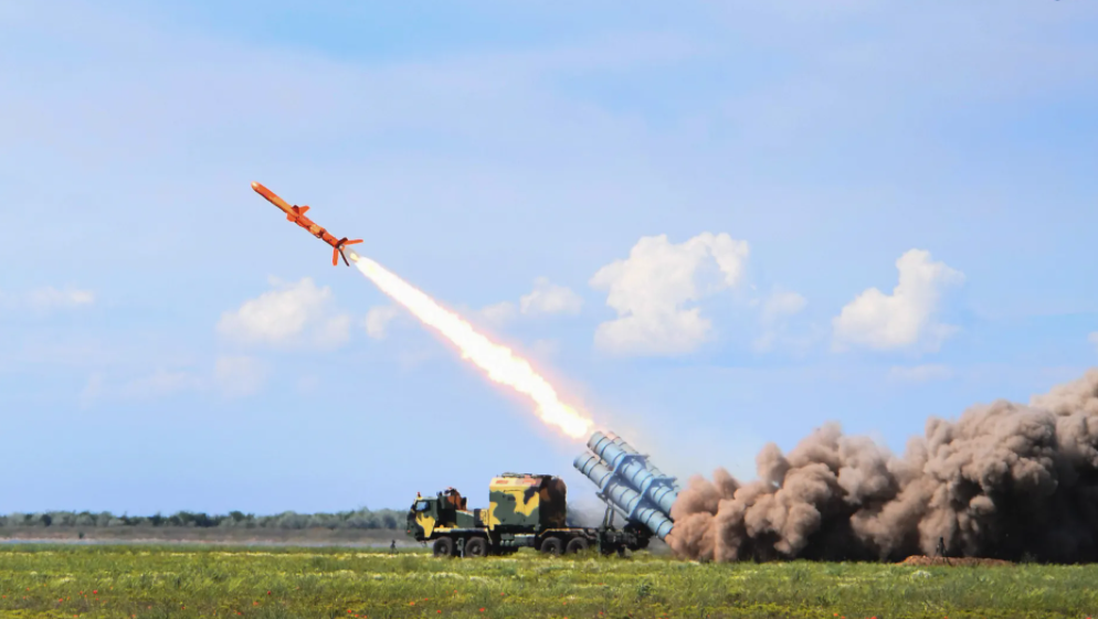 与死神赛跑！“莫斯科”号在拖回途中沉没，印证了爆炸的毁灭性休闲区蓝鸢梦想 - Www.slyday.coM