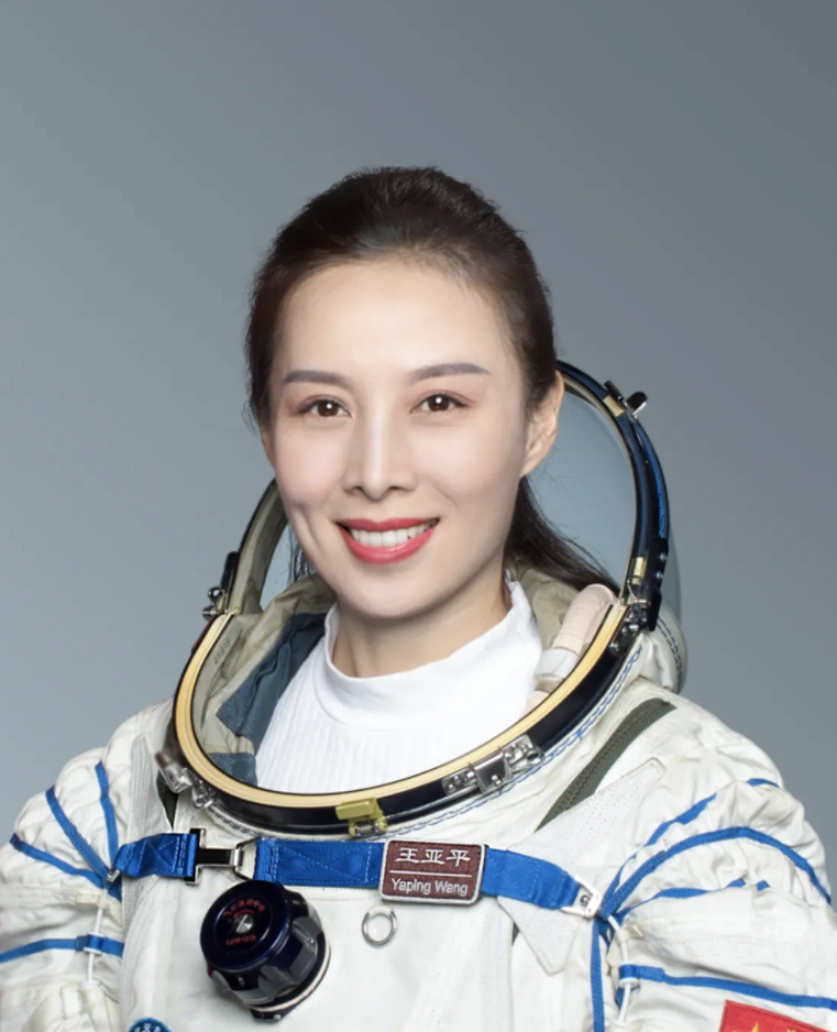 航天员，男女有“别”——神舟十三号乘组成功返回休闲区蓝鸢梦想 - Www.slyday.coM
