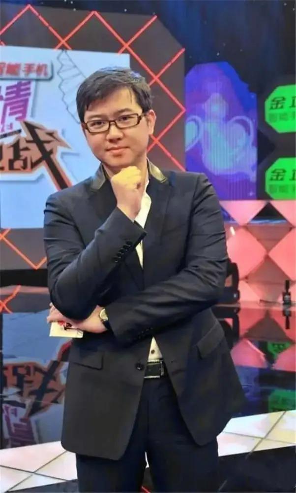 著名主持人赵川3段婚姻娇妻比他小16岁逼妻子做家庭主妇