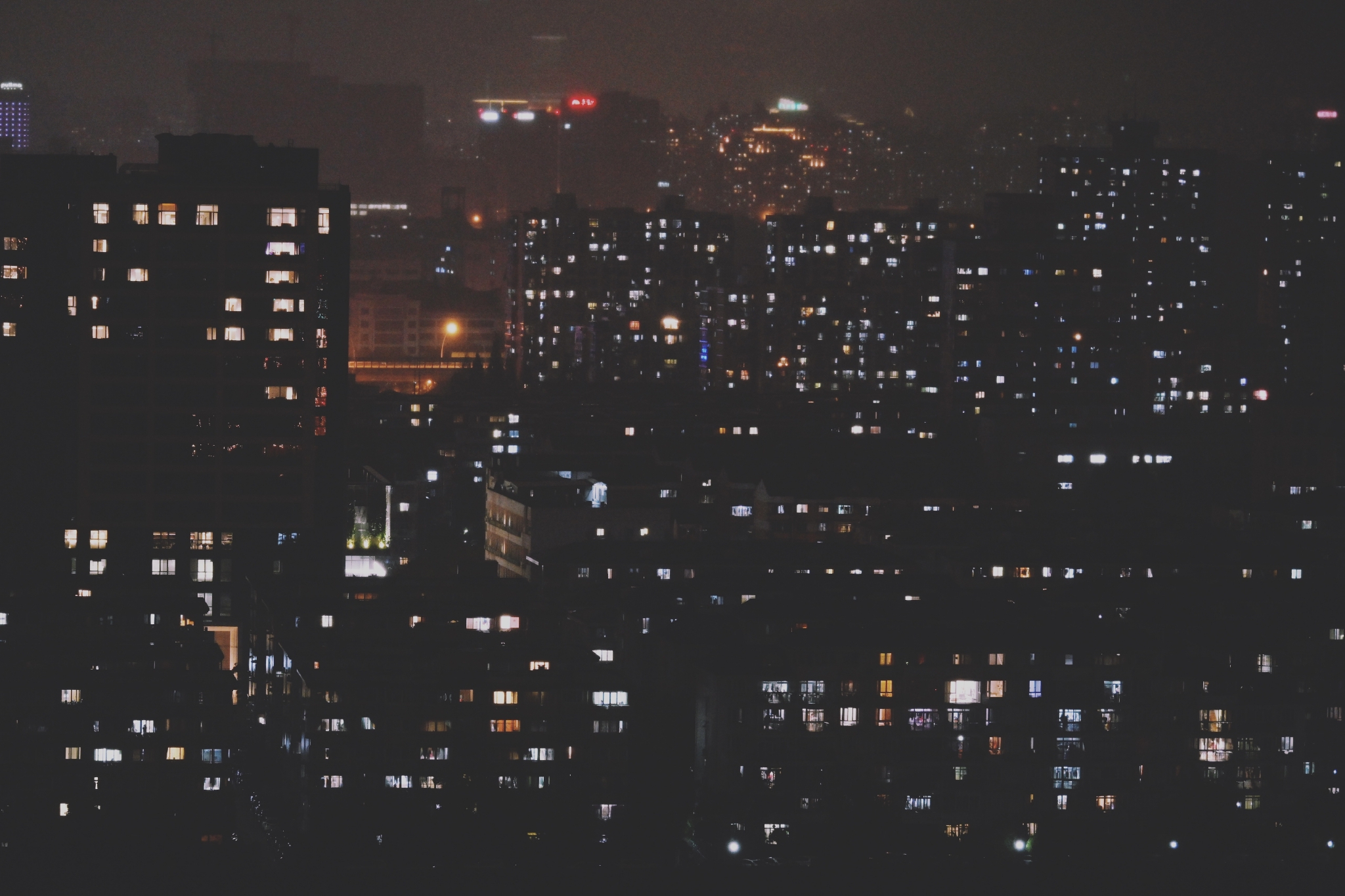 摄影记疫窗外的万家灯火每一盏都照亮黑夜