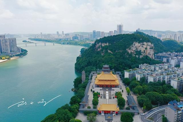 柳州市gdp_2021年广西壮族自治区各地市GDP排行榜:柳州市增速最慢,同比增...