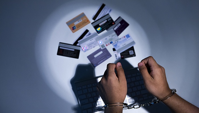 “团长”虚构团购渠道敛财诈骗4.8万元，已被警方采取刑事强制措施休闲区蓝鸢梦想 - Www.slyday.coM