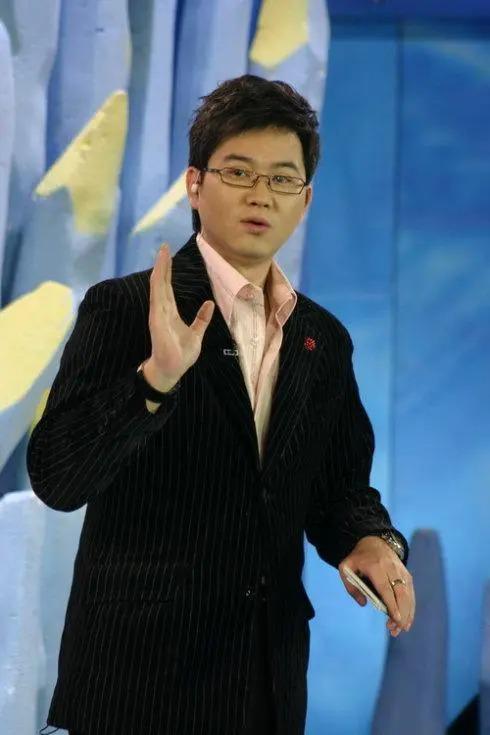 著名主持人赵川3段婚姻娇妻比他小16岁逼妻子做家庭主妇