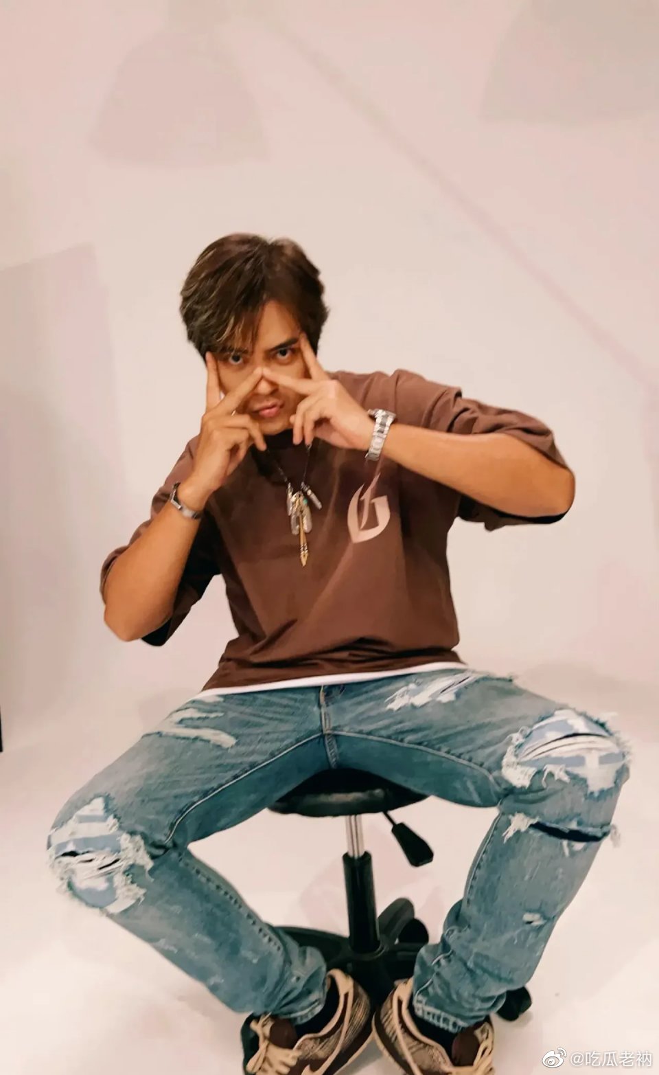 罗志祥，他也给上海捐物资了……休闲区蓝鸢梦想 - Www.slyday.coM