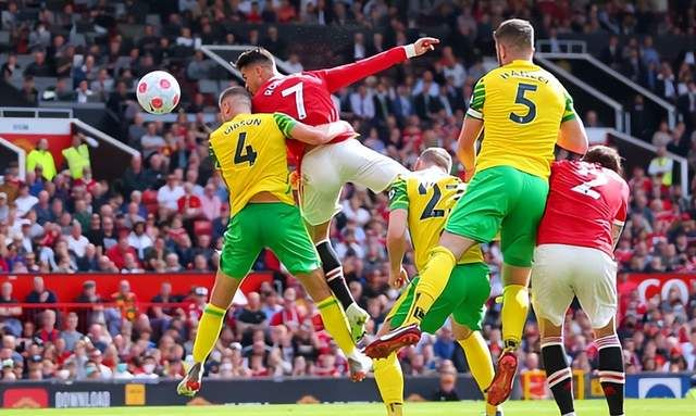 C罗帽子戏法!曼联3休闲区蓝鸢梦想 - Www.slyday.coM C罗帽子戏法!曼联3休闲区蓝鸢梦想 - Www.slyday.coM