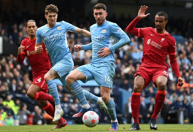 足坛疯狂一夜：利物浦淘汰曼城，曼联重燃争四希望，C罗帽子戏法休闲区蓝鸢梦想 - Www.slyday.coM