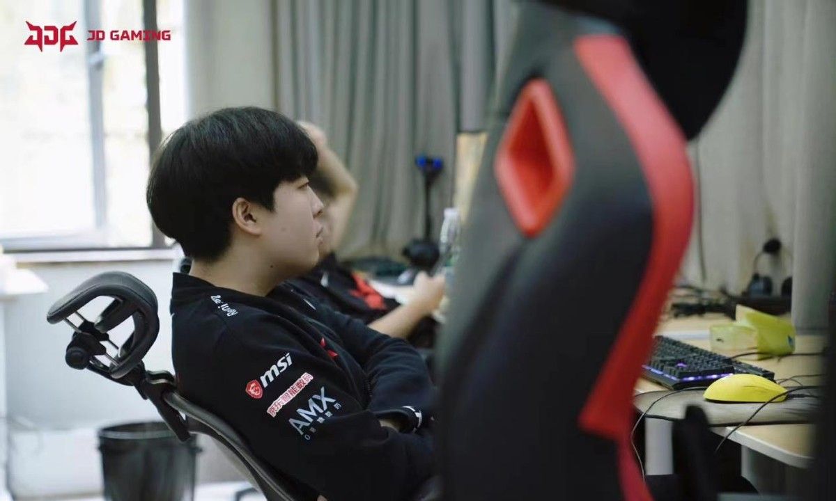 V5进入败者组决赛,TES与RNG争夺先机,V5有机会夺冠吗?休闲区蓝鸢梦想 - Www.slyday.coM V5进入败者组决赛,TES与RNG争夺先机,V5有机会夺冠吗?休闲区蓝鸢梦想 - Www.slyday.coM