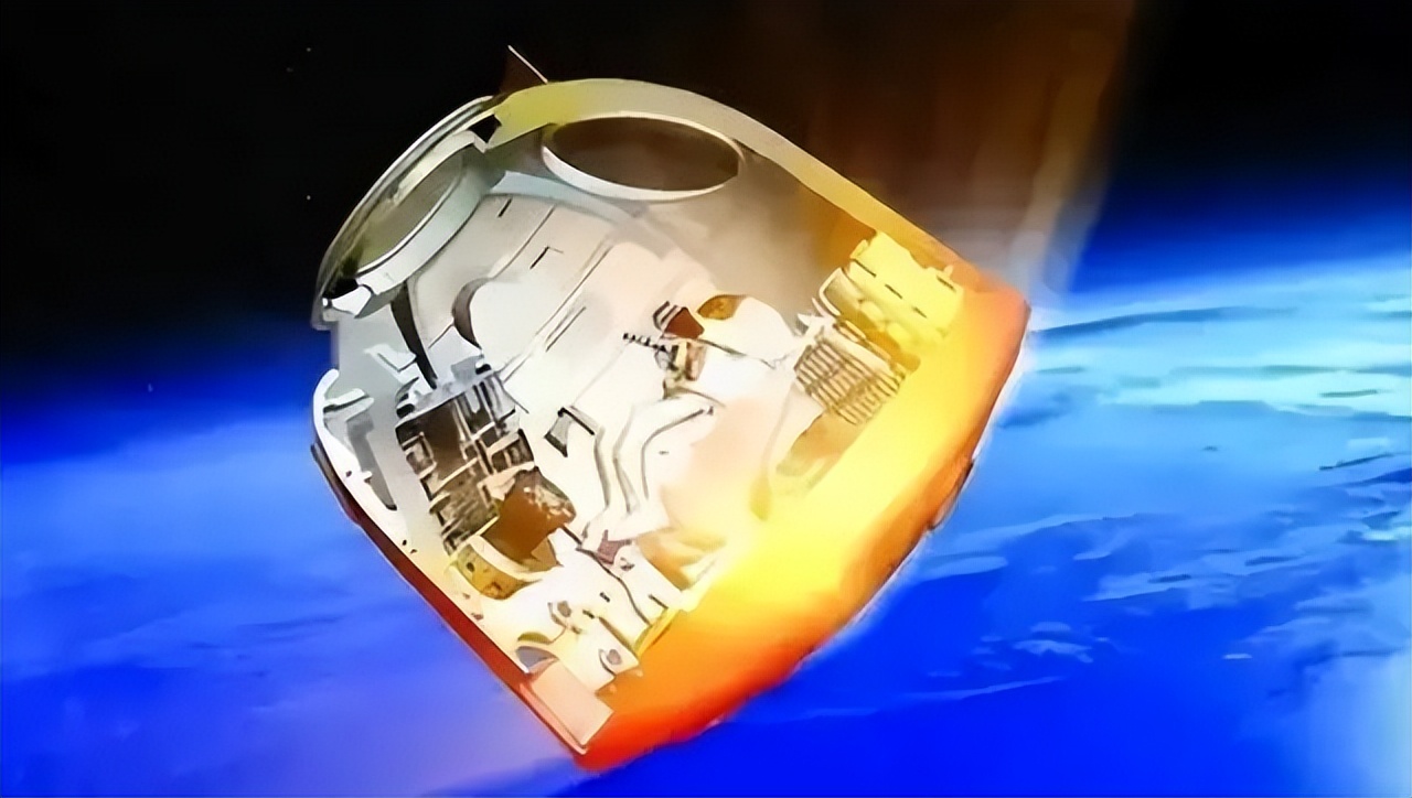 _神舟20号返回舱舷窗裂纹