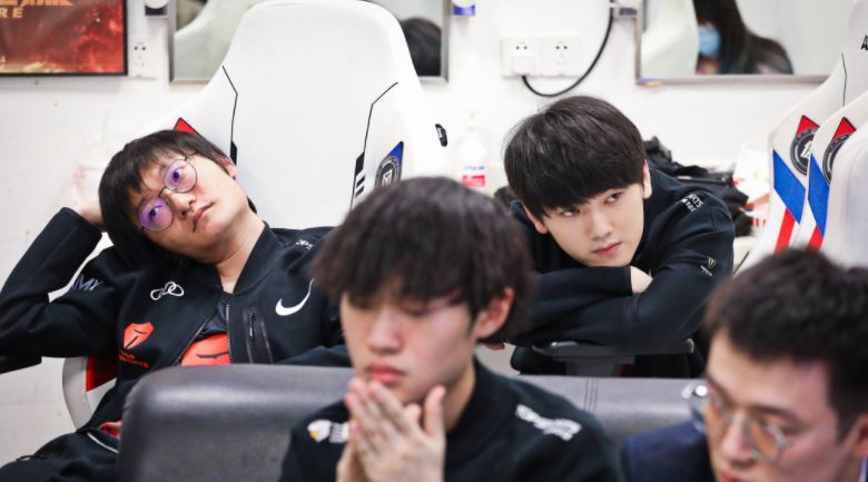 阿水出大问题了！TES官博沦陷了，网友：双方AD差距有点大休闲区蓝鸢梦想 - Www.slyday.coM