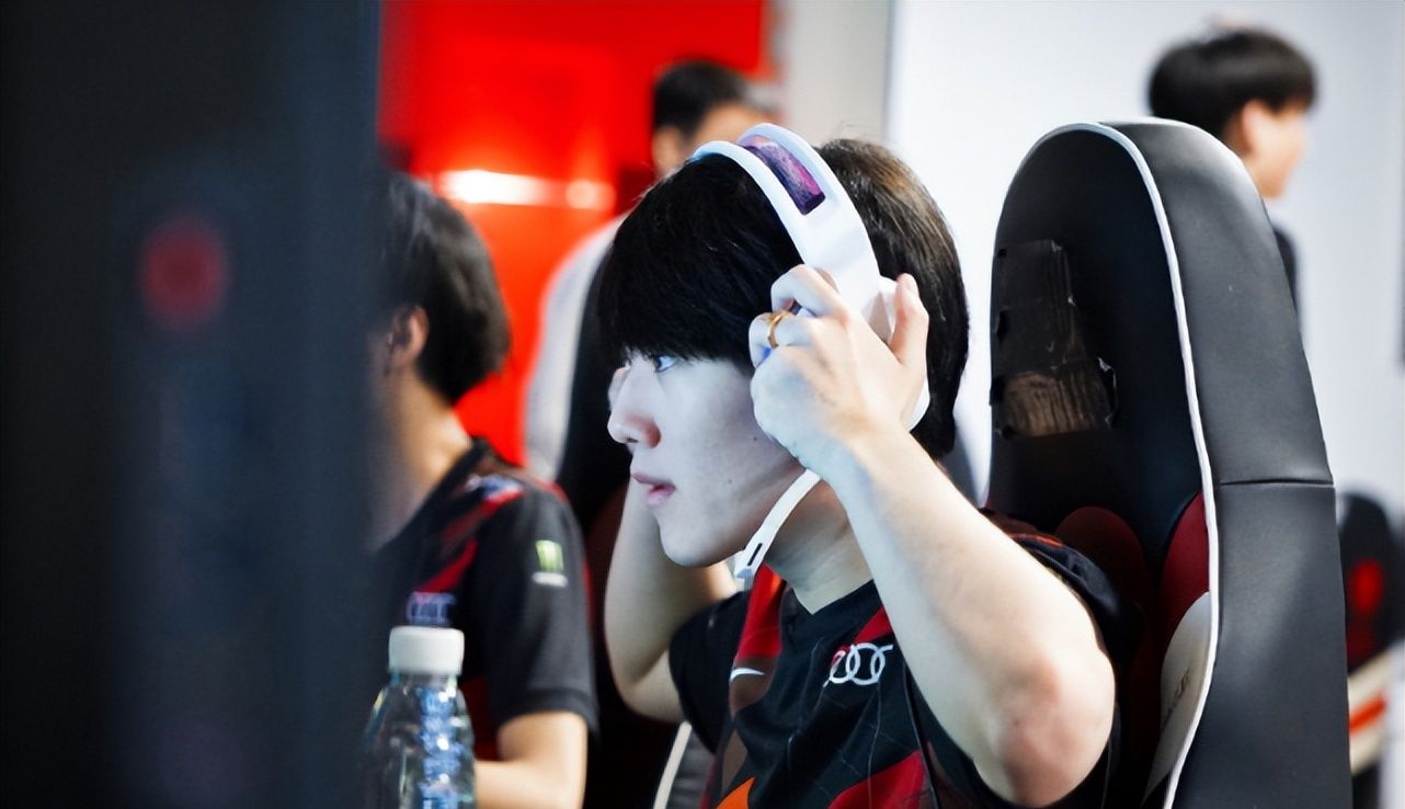 阿水出大问题了！TES官博沦陷了，网友：双方AD差距有点大休闲区蓝鸢梦想 - Www.slyday.coM