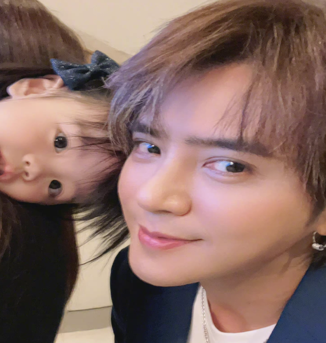 罗志祥助力上海抗疫，捐赠牛奶面包等大量物资，令不少网友黑转粉休闲区蓝鸢梦想 - Www.slyday.coM