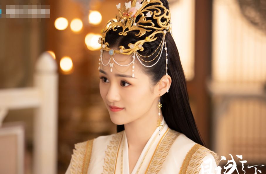 7年前演《花千骨》,7年后露脸《且试天下》,状态竟一点都没变化休闲区蓝鸢梦想 - Www.slyday.coM