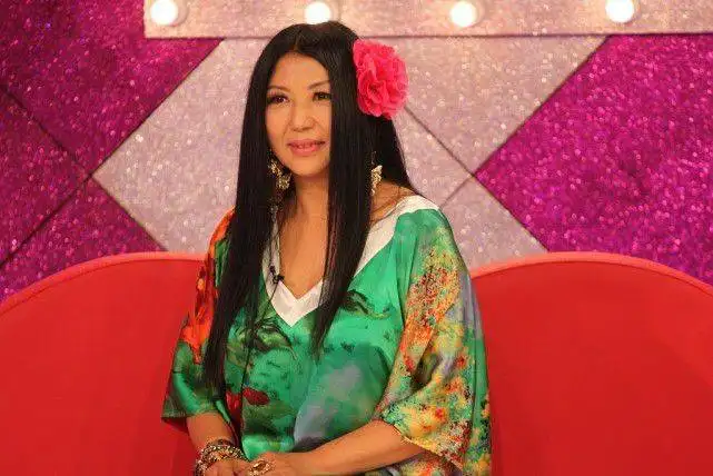 为争男人扇耳光,现两人近况大不同|张伟欣|杨二车娜姆|李小璐_新浪