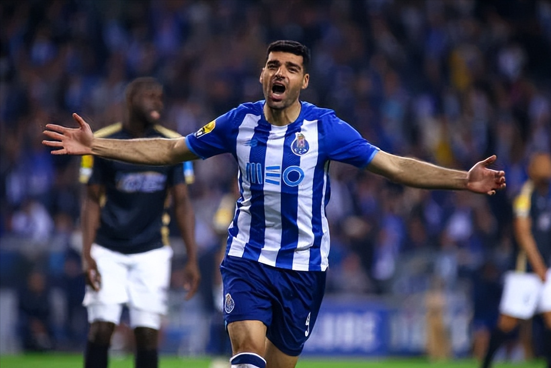 28场造30球亚洲锋霸养成记