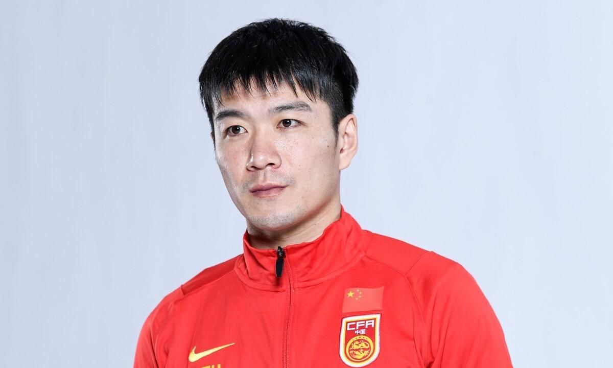 中超:广州队发布赛前海报,彭诗梦不满被进球,唐淼或留队广州城|赵宏略