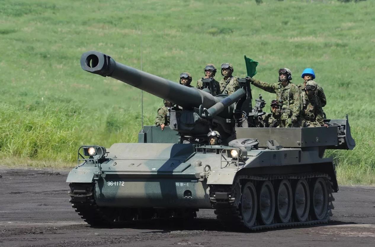 m110型自行榴弹炮由m55演变而来外型并不威武