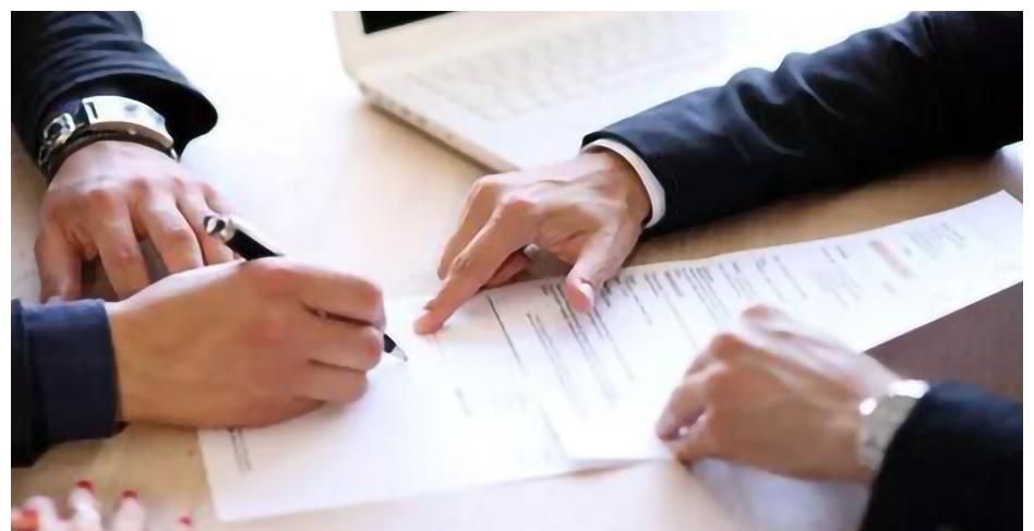 入职一年后公司才买社保，员工可以随时离职要求经济补偿？休闲区蓝鸢梦想 - Www.slyday.coM