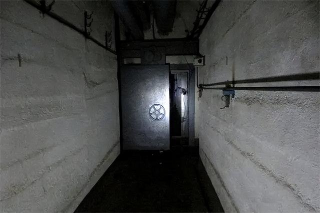 可抗核弹的亚速钢铁厂将被攻破！俄军巧用自然力，乌军将坐以待毙休闲区蓝鸢梦想 - Www.slyday.coM