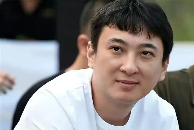 王思聪炮轰连花清瘟之后：有人扒出了以岭药业的三件事休闲区蓝鸢梦想 - Www.slyday.coM