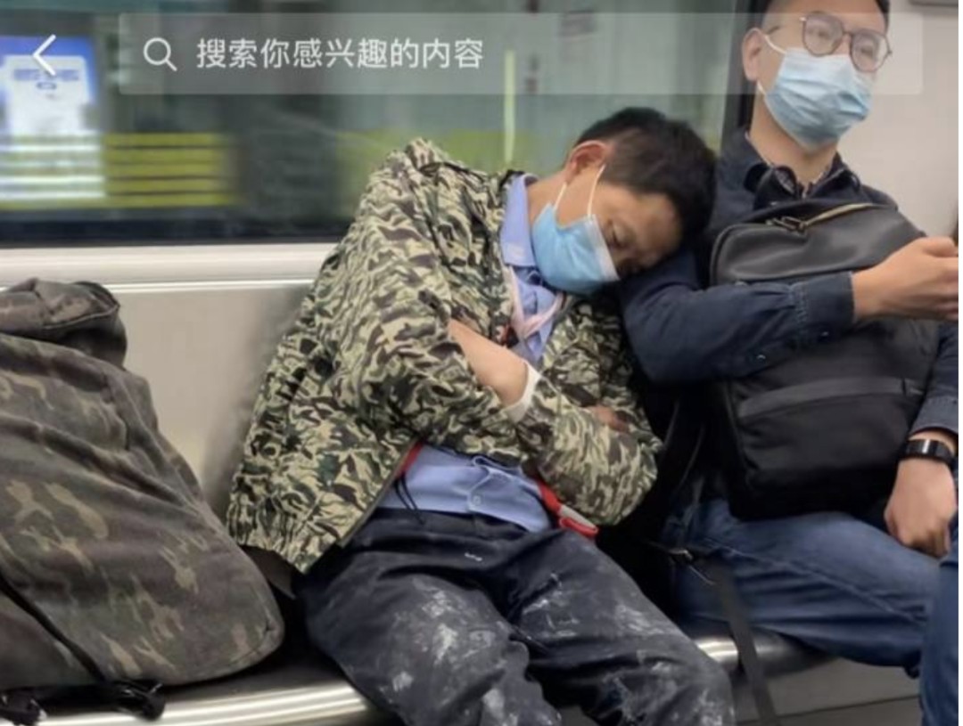 细节看人品！杭州律师小哥哥一个动作火了：事情不大，但真的很暖休闲区蓝鸢梦想 - Www.slyday.coM